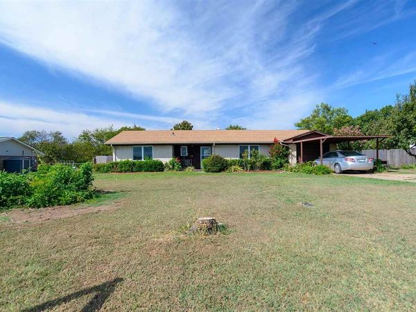 722 S Rose Road, Glencoe, OK 74032