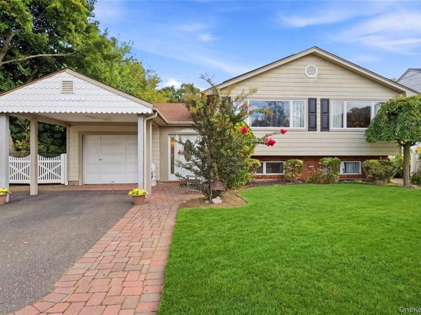 21 Kossuth Street , Deer Park, NY 11729