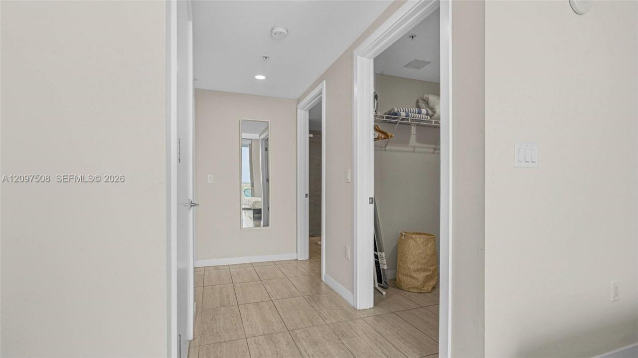 3900 Biscayne Blvd , Unit N-913, Miami, FL 33137 Photo