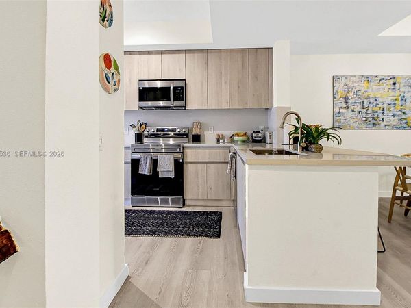 742 NE 90th St , Unit 402, Miami, FL 33138