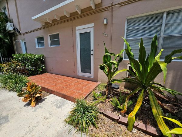 7909 East Dr, Unit 105, North Bay Village, FL 33141