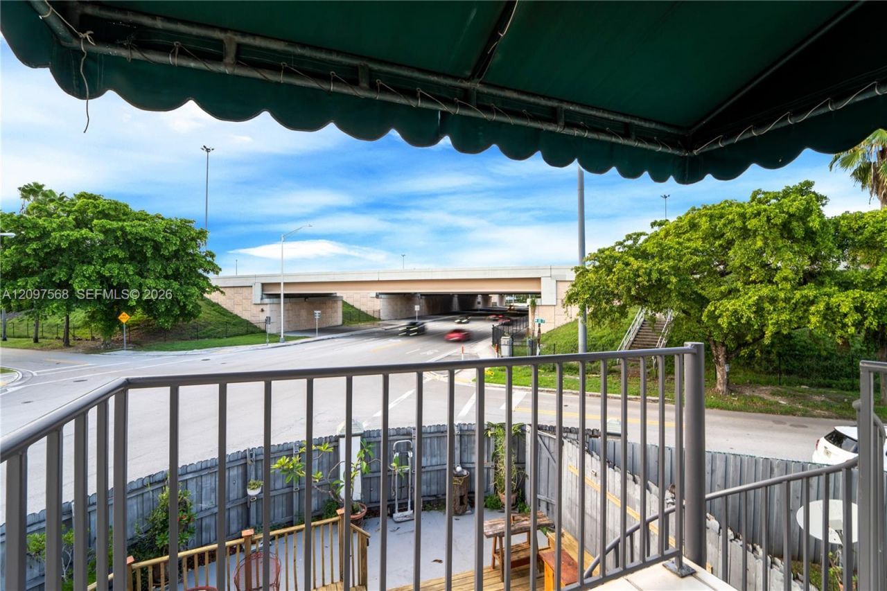 955 NW 82nd Ave , Unit 213-C, Miami, FL 33126 Photo