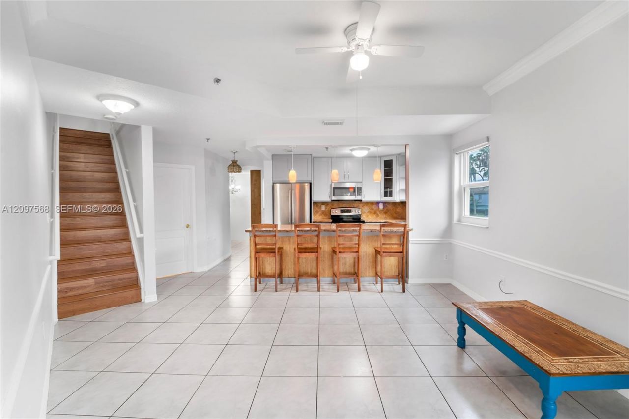 955 NW 82nd Ave , Unit 213-C, Miami, FL 33126 Photo