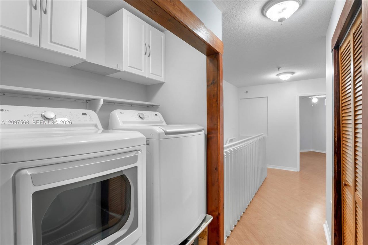 955 NW 82nd Ave , Unit 213-C, Miami, FL 33126 Photo