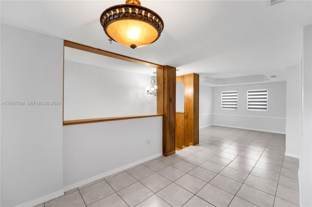 955 NW 82nd Ave , Unit 213-C, Miami, FL 33126 Photo