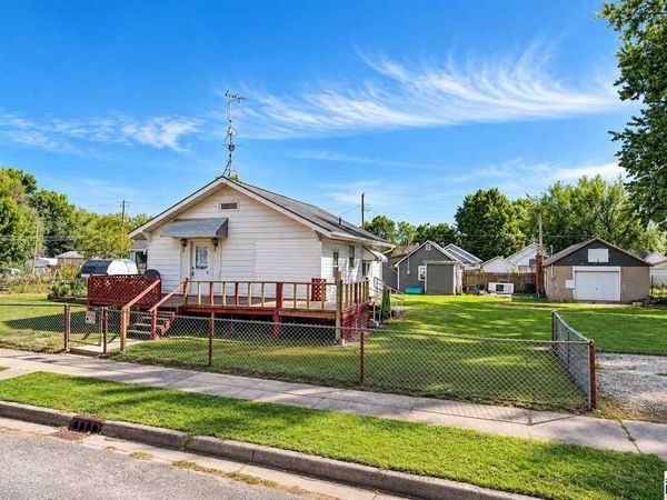 2251 5th Avenue, Terre Haute, IN 47807