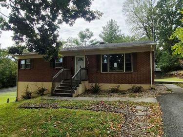 212 Ogden Road, Altavista, VA 24517