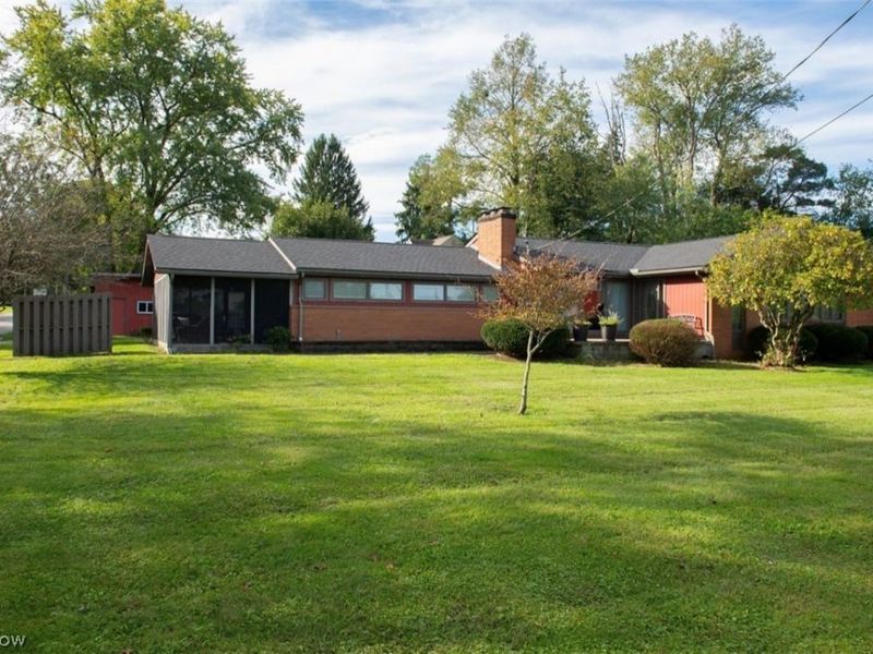 6262 W Liberty, Hubbard, OH 44425 Photo 3