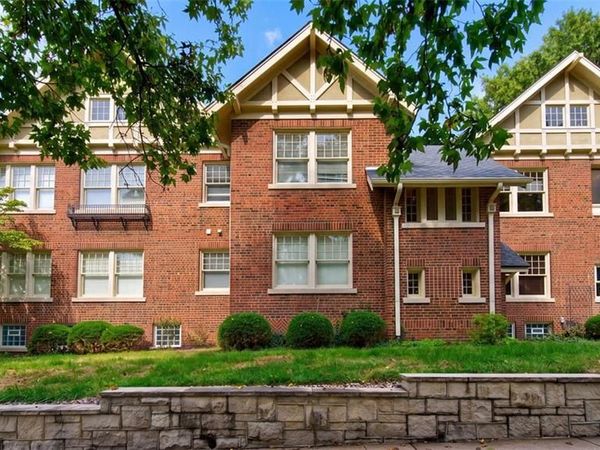 3538 Cherry Street, Kansas City, MO 64109