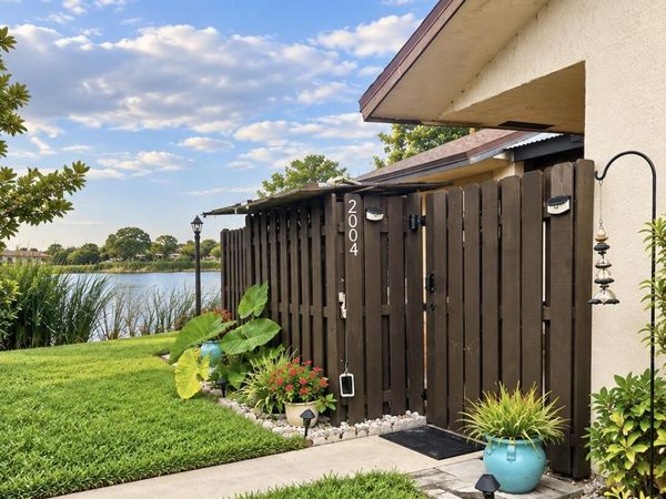 2004 Waterview Circle, Palm Springs, FL 33461