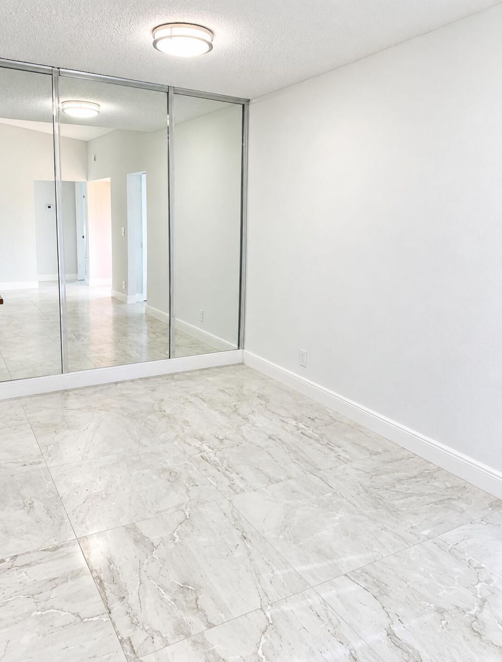 2004 Waterview Circle, Palm Springs, FL 33461 Photo