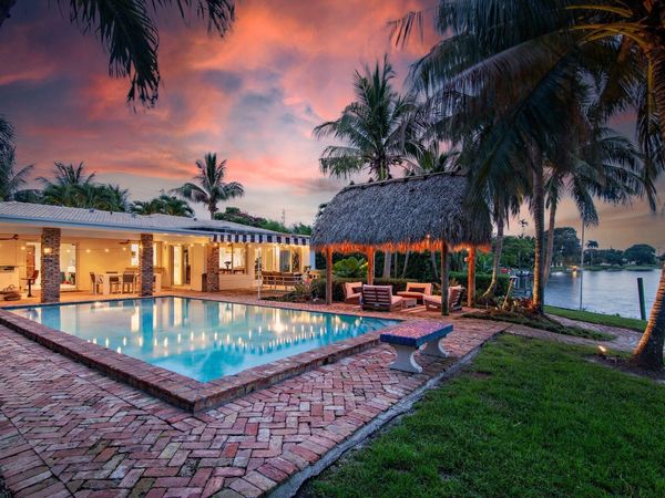 7813 Pine Tree Lane, West Palm Beach, FL 33406