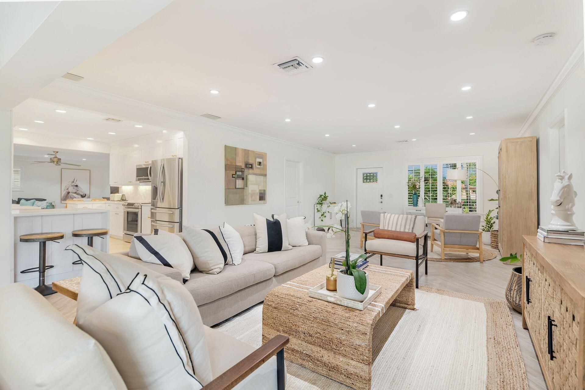 7813 Pine Tree Lane, West Palm Beach, FL 33406 Photo