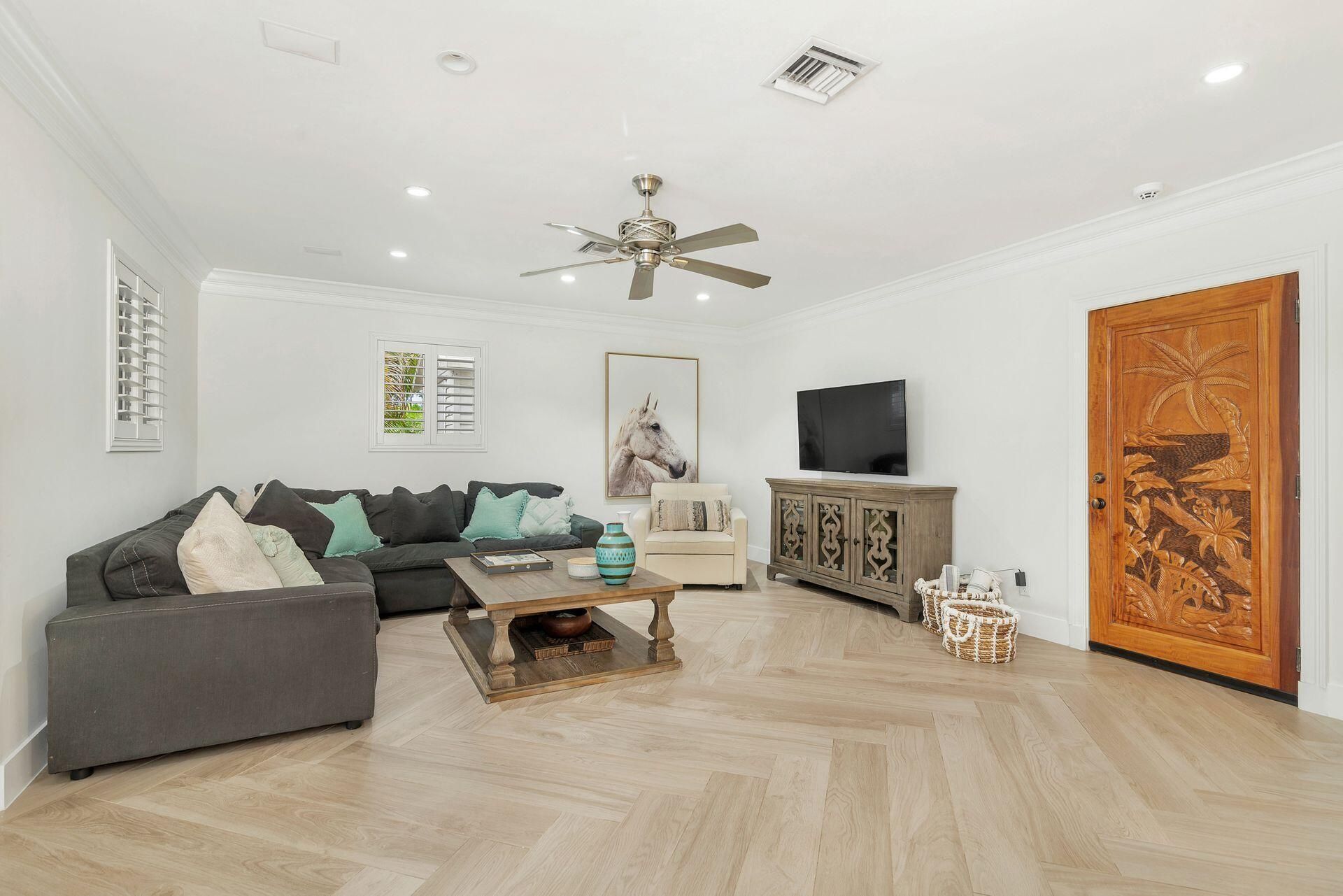 7813 Pine Tree Lane, West Palm Beach, FL 33406 Photo