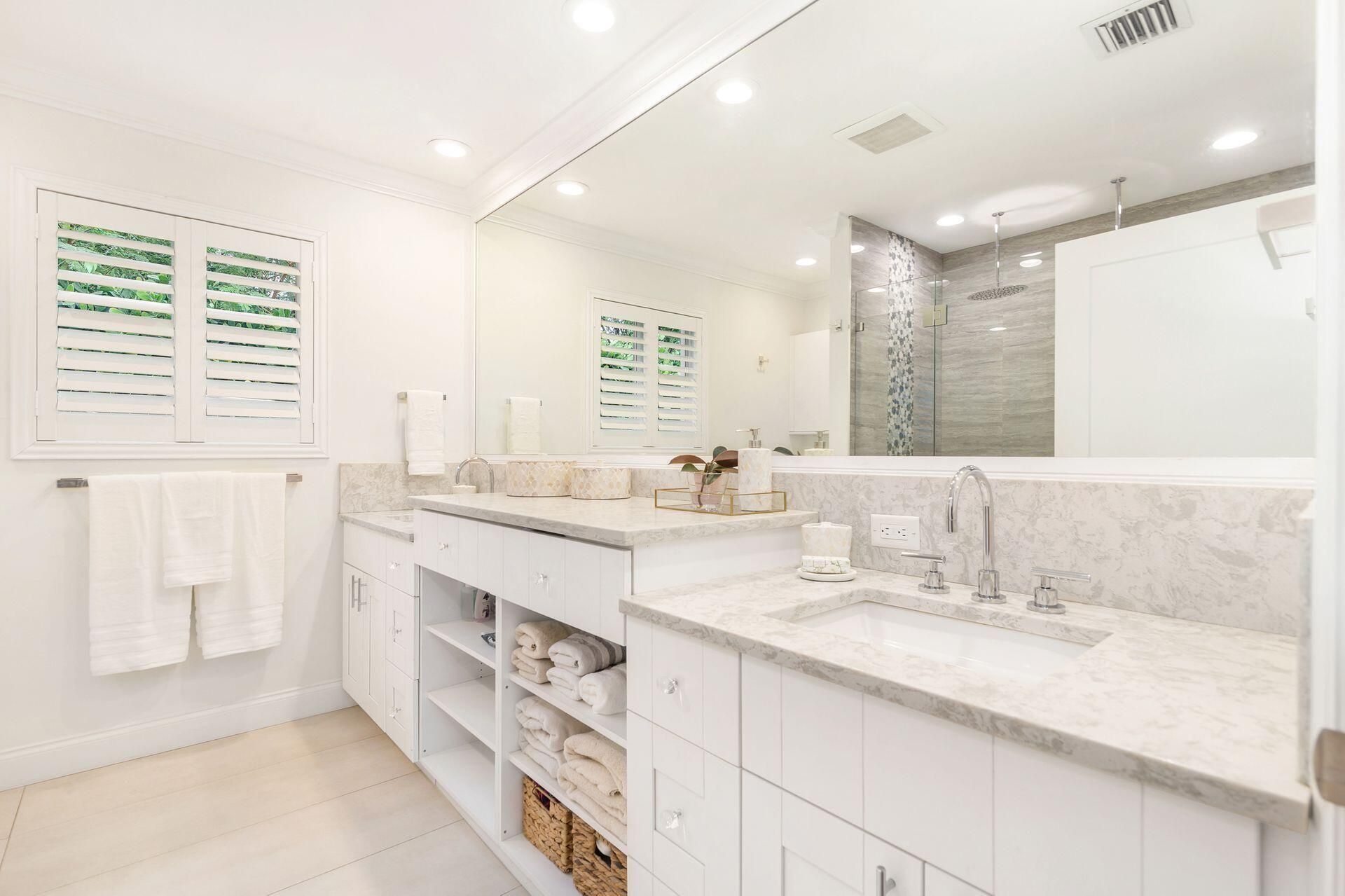 7813 Pine Tree Lane, West Palm Beach, FL 33406 Photo
