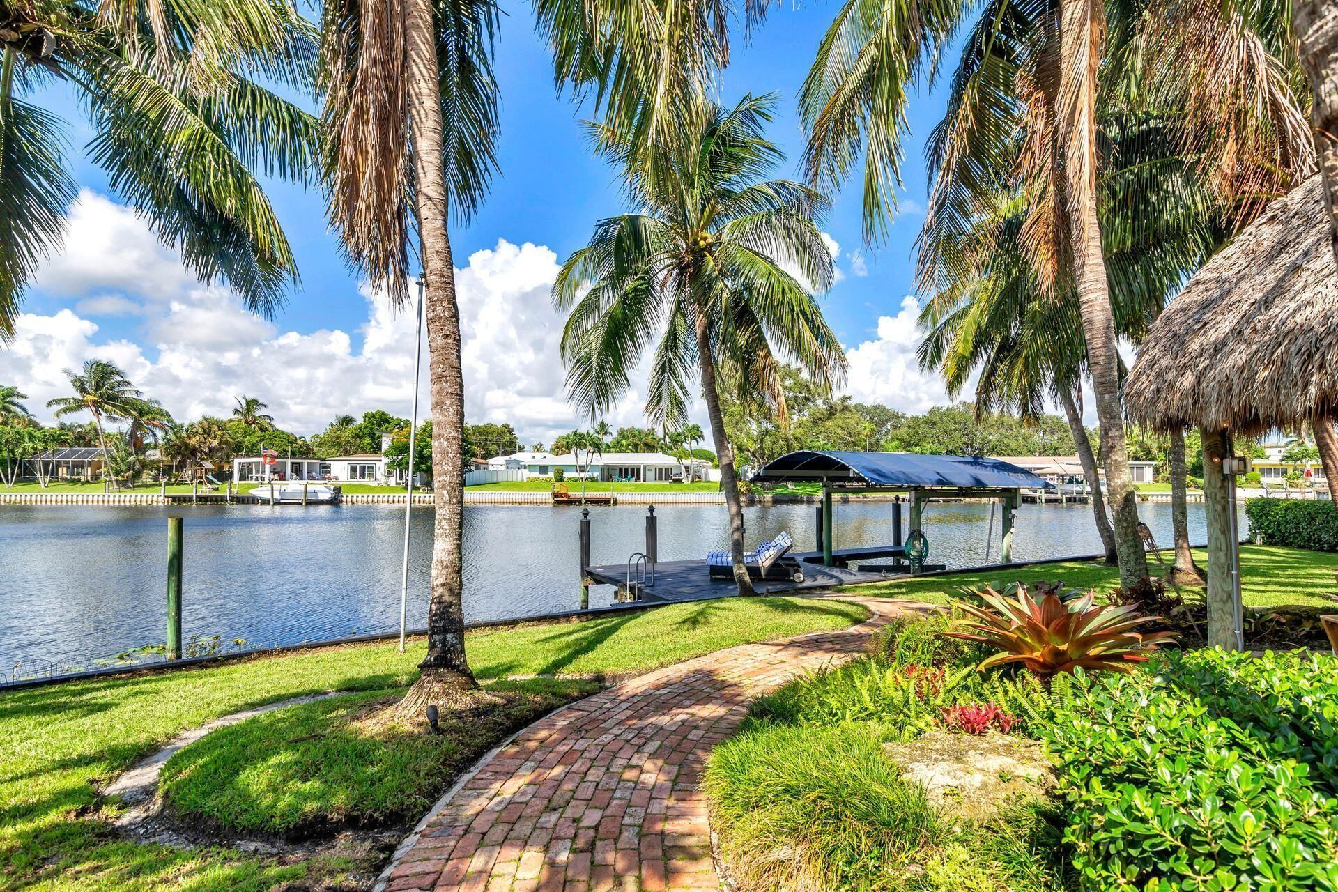 7813 Pine Tree Lane, West Palm Beach, FL 33406 Photo