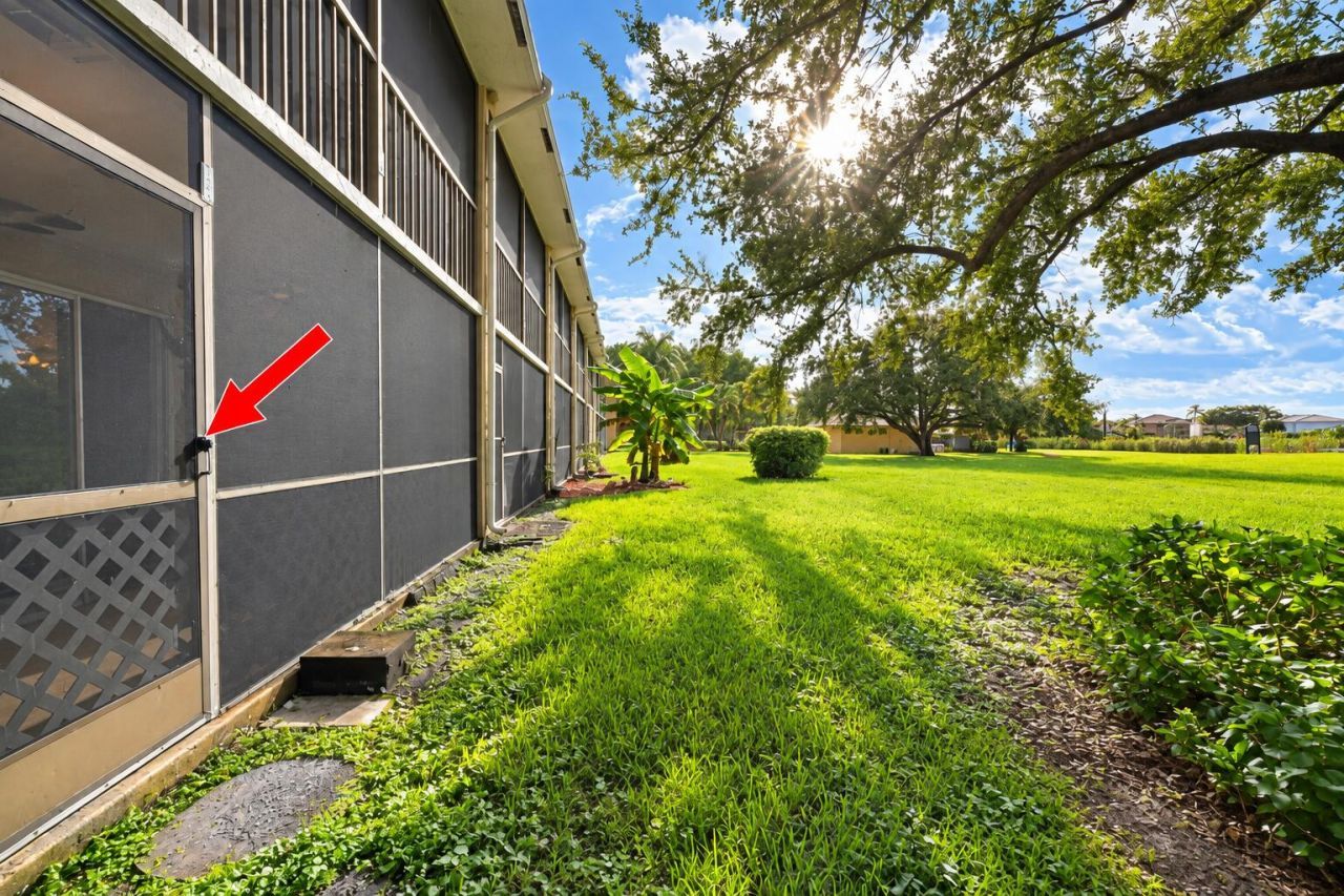 1509 Meadows Circle W, Boynton Beach, FL 33436 Photo
