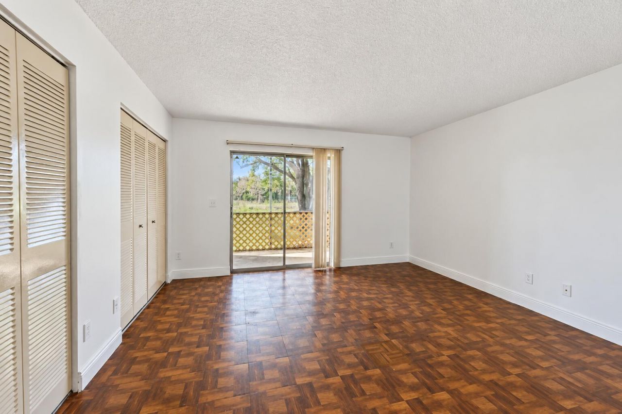 1509 Meadows Circle W, Boynton Beach, FL 33436 Photo