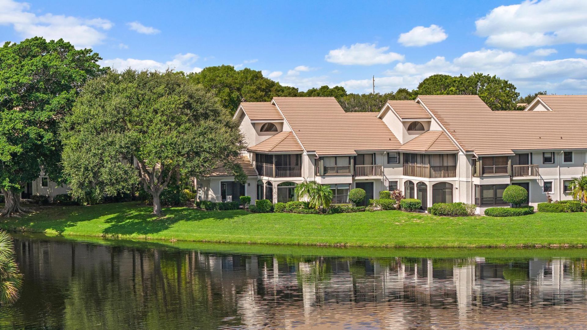 3881 Back Bay Drive, Unit 220, Jupiter, FL 33477 Photo