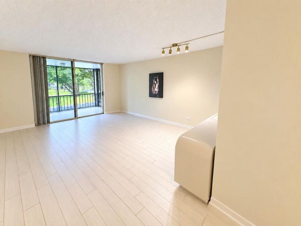 3660 INVERRARY Drive, Unit 2F, Lauderhill, FL 33319