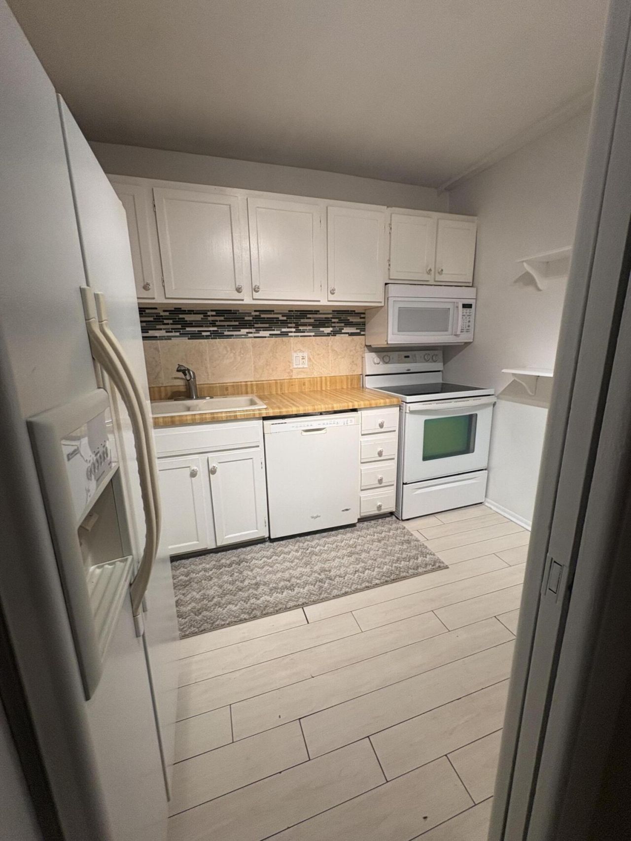 3660 Inverrary Drive, Unit 2F, Lauderhill, FL 33319 Photo