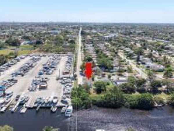 105 NW 7th Court, Deerfield Beach, FL 33441