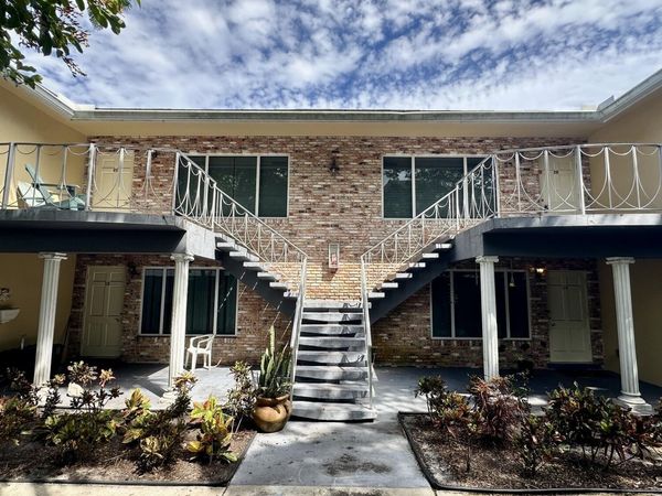 1900 NE 29th Street, Unit 2D, Lighthouse Point, FL 33064