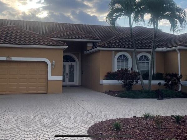 2129 SEA PINES Way, Coral Springs, FL 33071