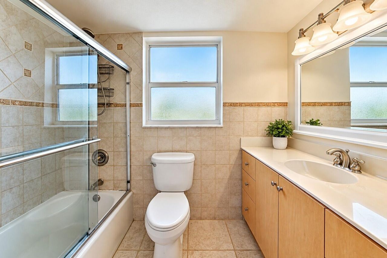3180 NE 48th Court, Unit 309, Lighthouse Point, FL 33064 Photo