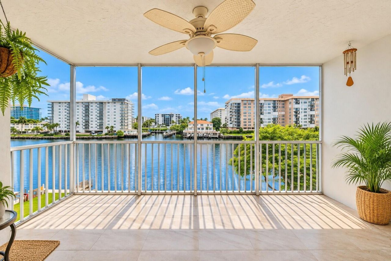 3180 NE 48th Court, Unit 309, Lighthouse Point, FL 33064 Photo