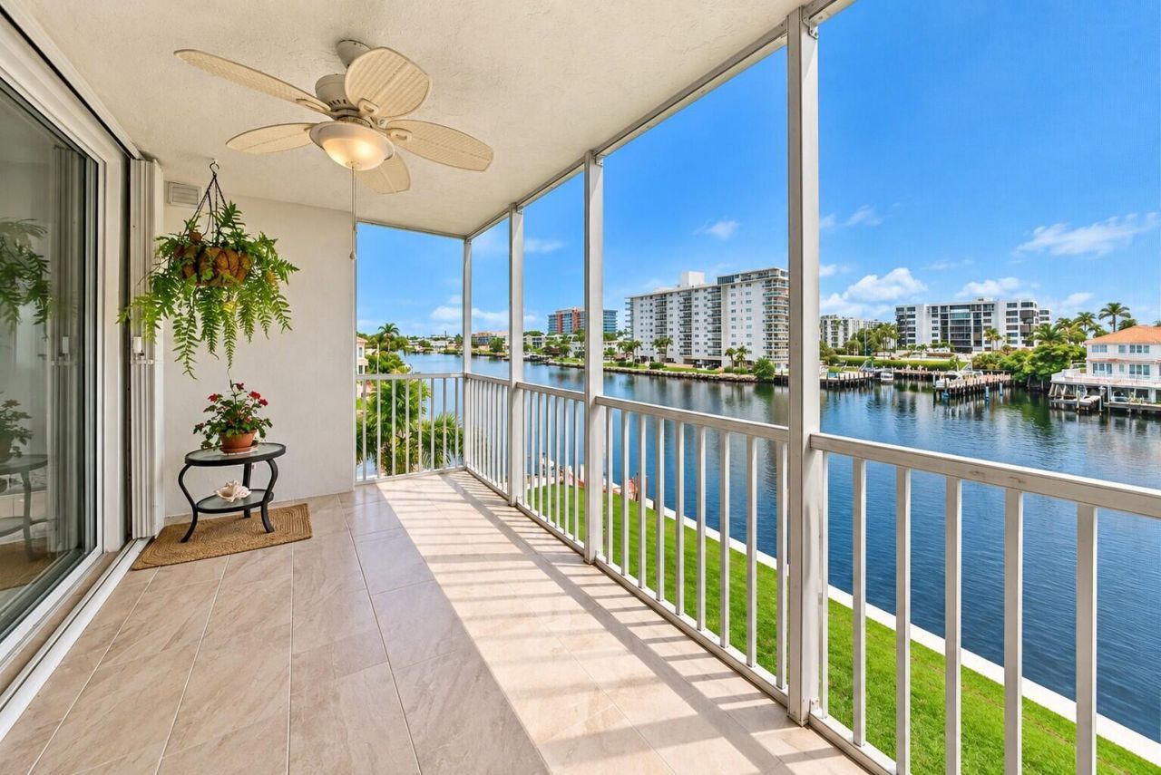 3180 NE 48th Court, Unit 309, Lighthouse Point, FL 33064 Photo