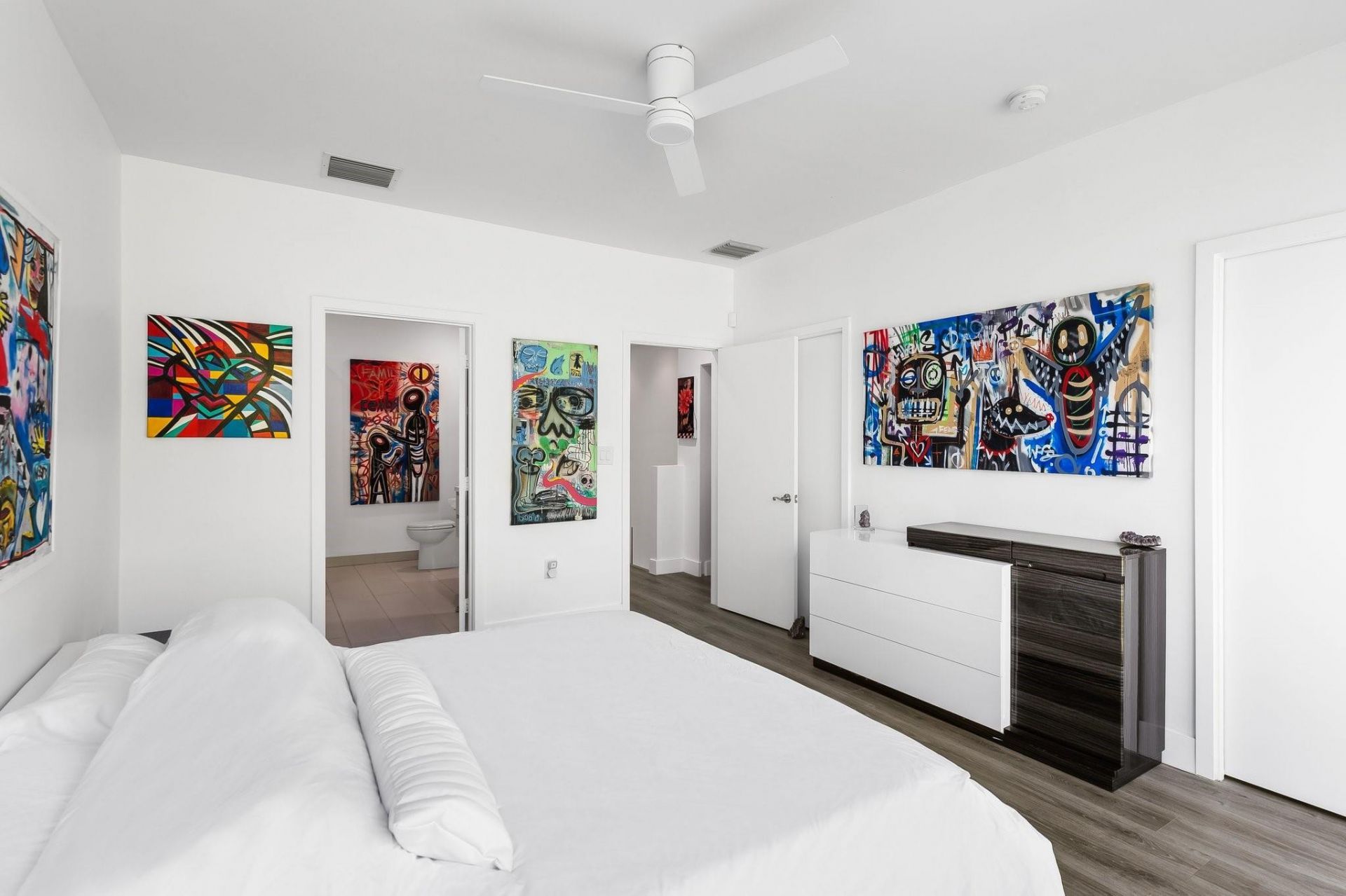 2477 NE 135th Street, North Miami, FL 33181 Photo