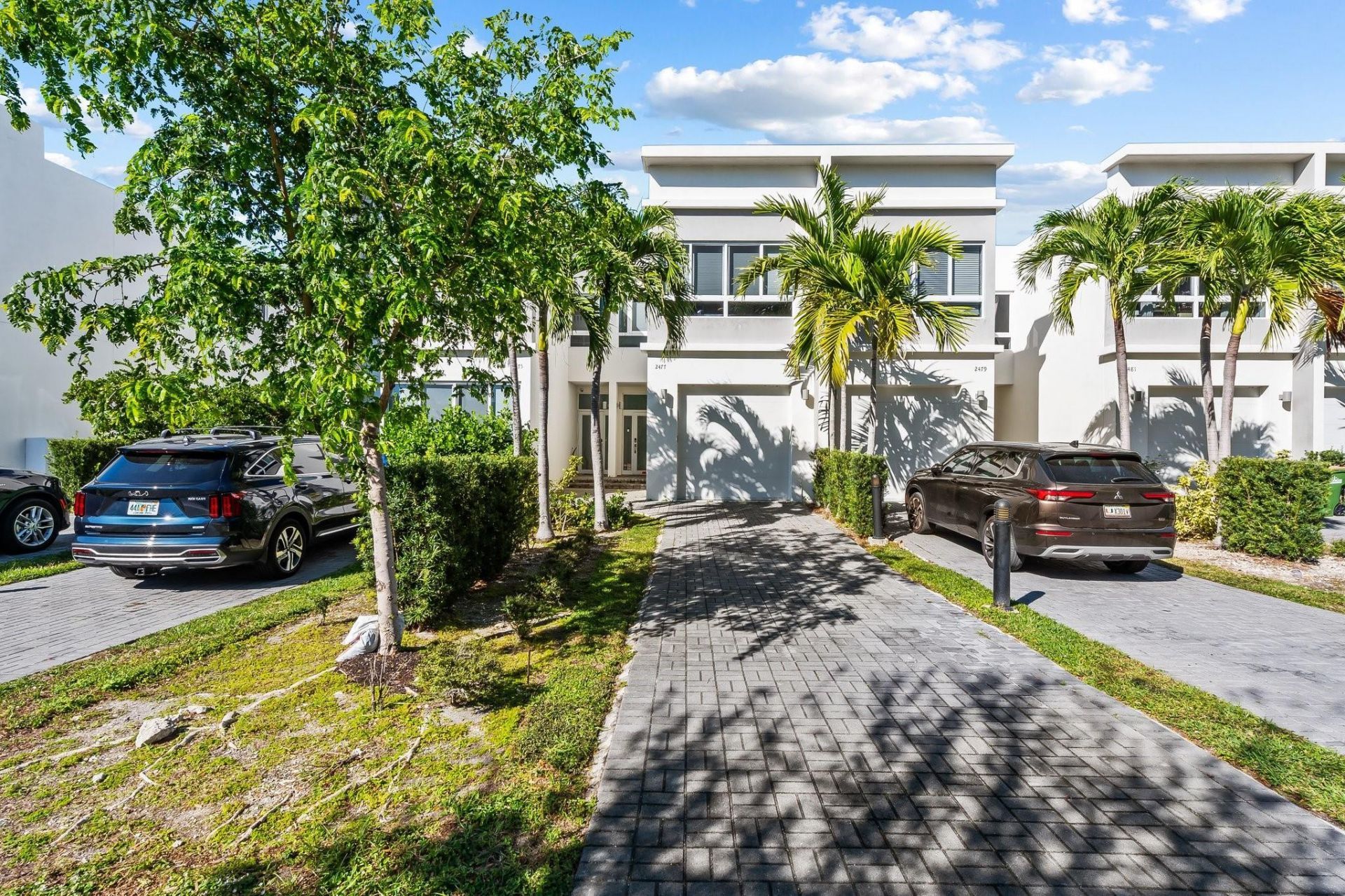 2477 NE 135th Street, North Miami, FL 33181 Photo