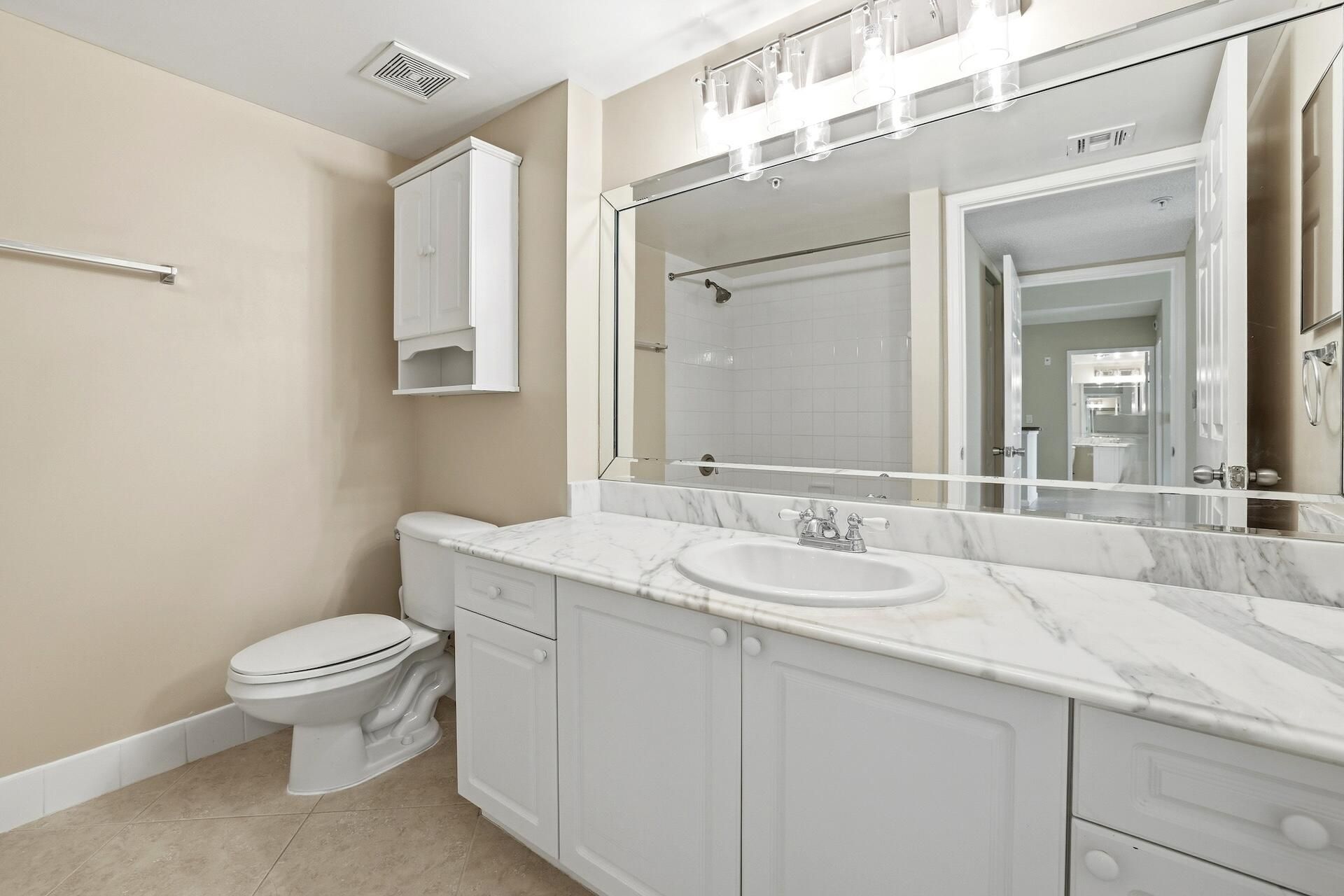 278 Village Boulevard, Unit 8306, Tequesta, FL 33469 Photo