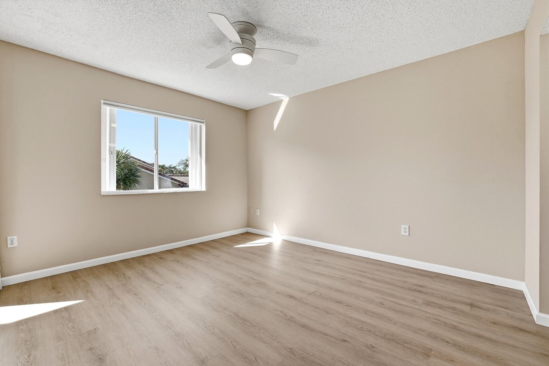 278 Village Boulevard, Unit 8306, Tequesta, FL 33469 Photo