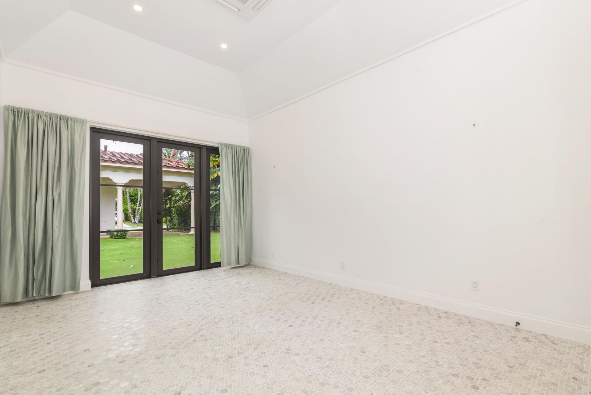 270 Palmetto Lane, West Palm Beach, FL 33405 Photo