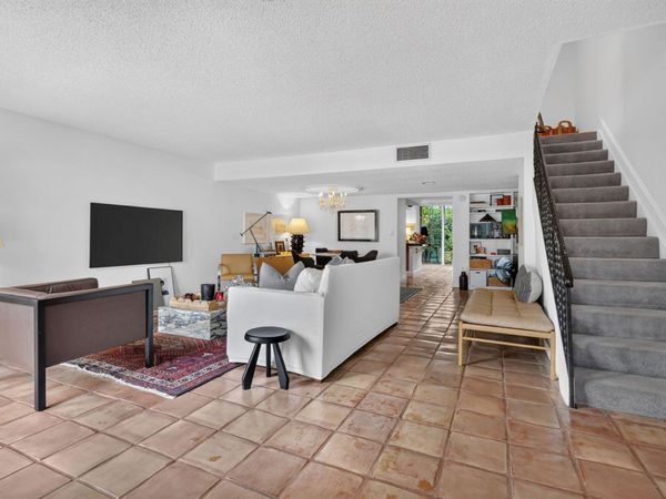 946 NE 24TH Avenue, Unit 186, Hallandale Beach, FL 33009