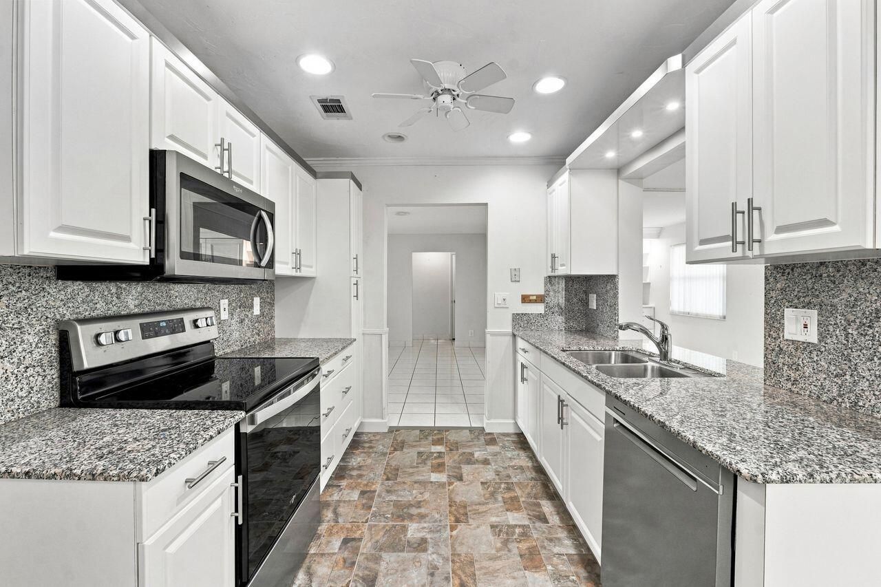 1003 SW 17th Street, Boynton Beach, FL 33426 Photo