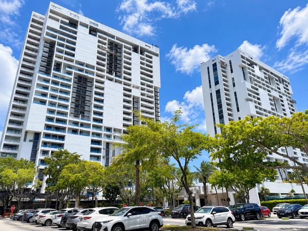 20355 NE 34 Court, Unit 828, Aventura, FL 33180