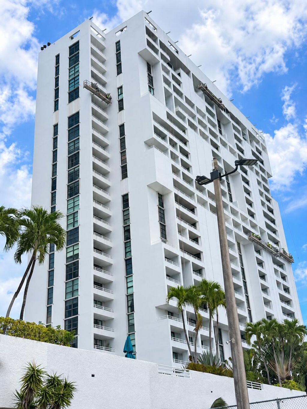 20355 NE 34 Court, Unit 828, Aventura, FL 33180 Photo