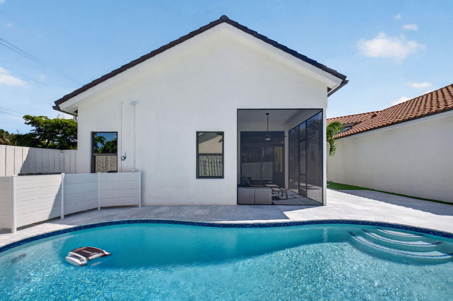 6693 NW 25th Terrace, Boca Raton, FL 33496 Photo