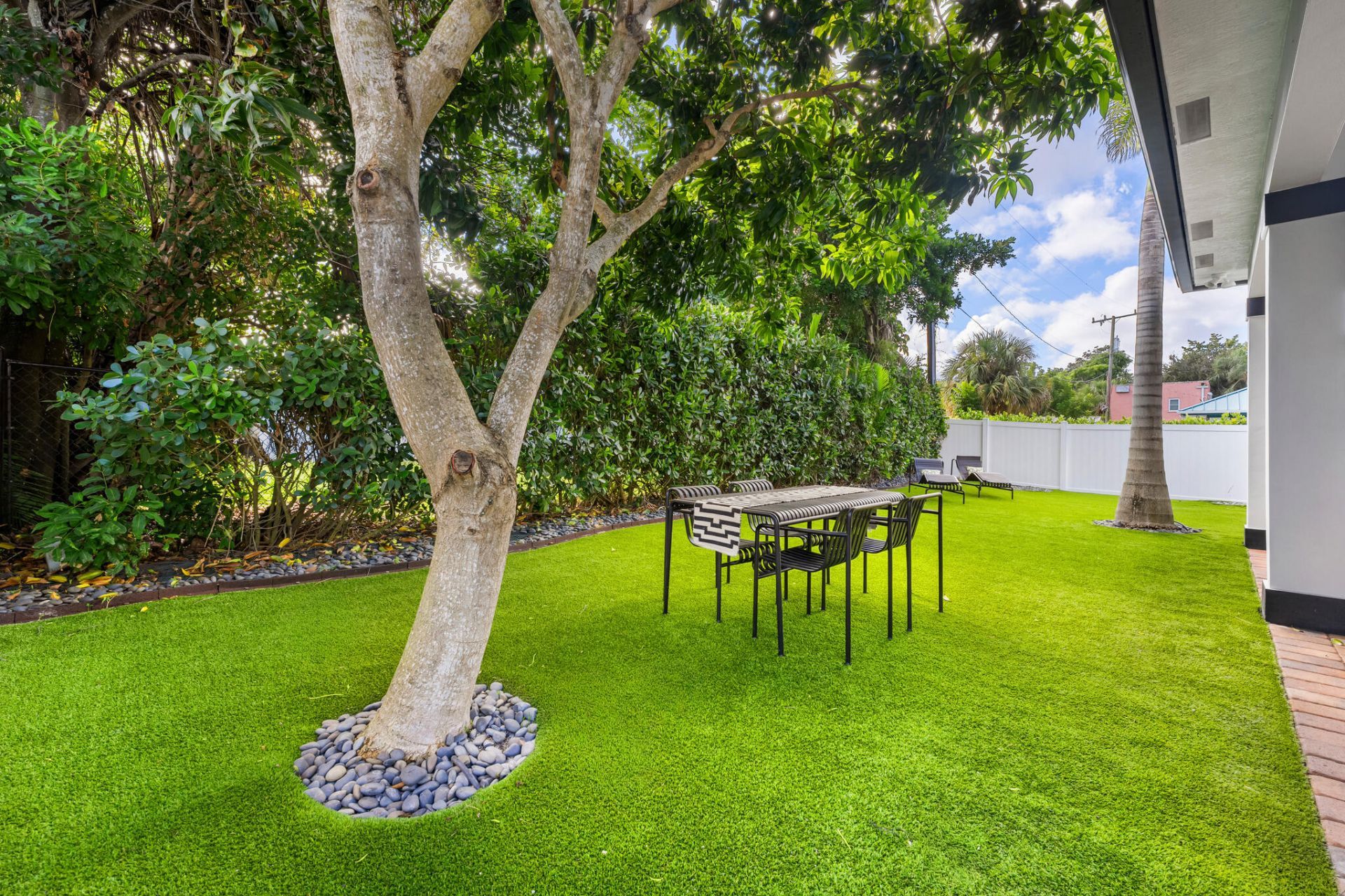 405 SE Coconut Avenue, Stuart, FL 34996 Photo