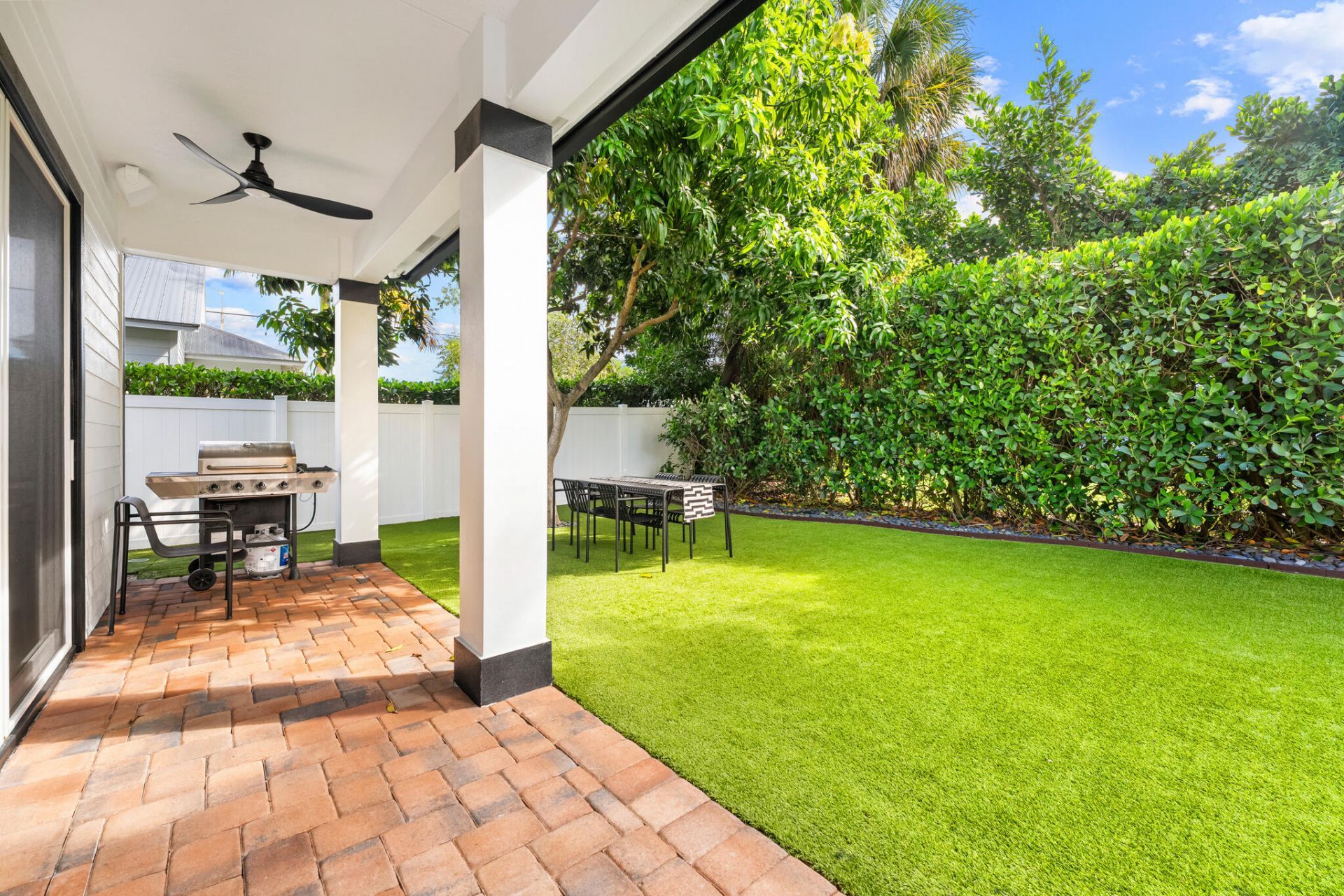 405 SE Coconut Avenue, Stuart, FL 34996 Photo