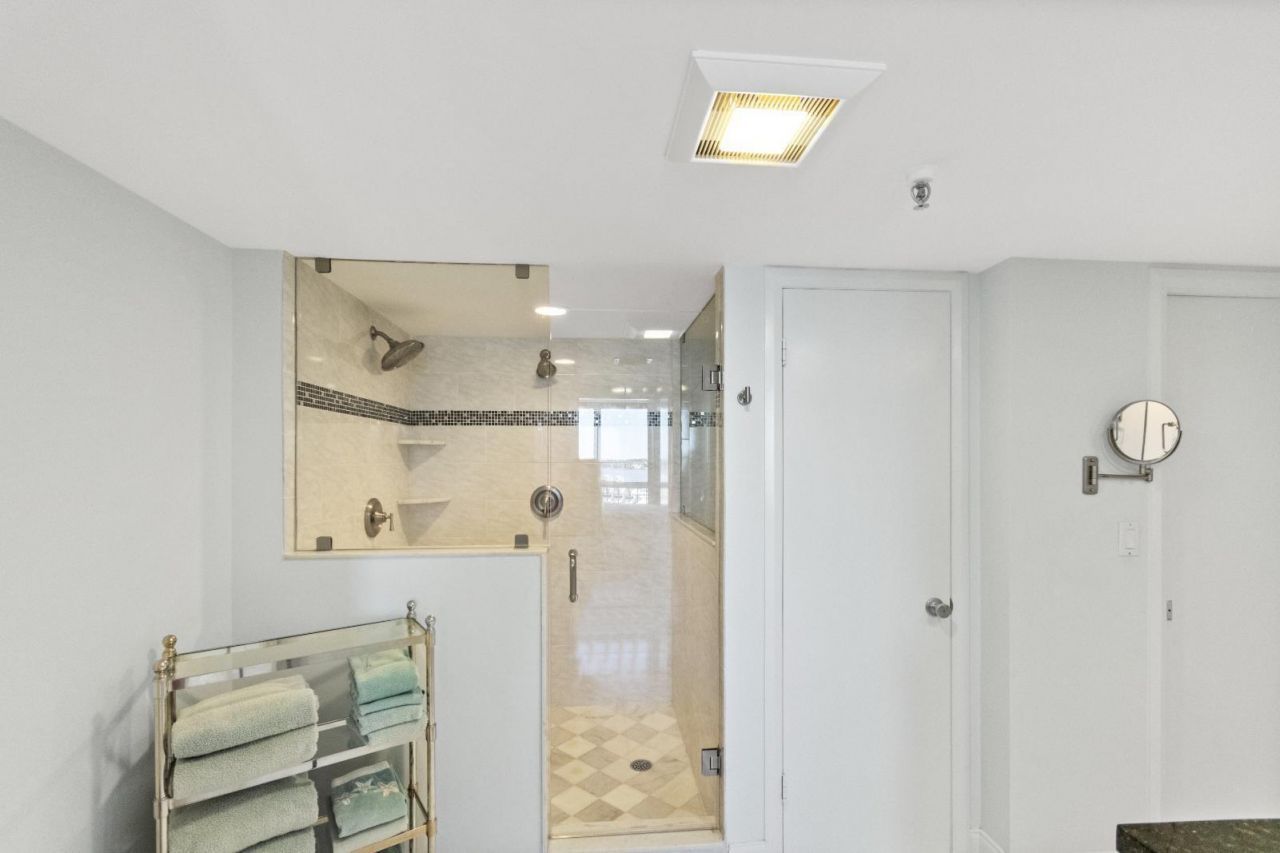 115 Lakeshore Drive, Unit 549, North Palm Beach, FL 33408 Photo