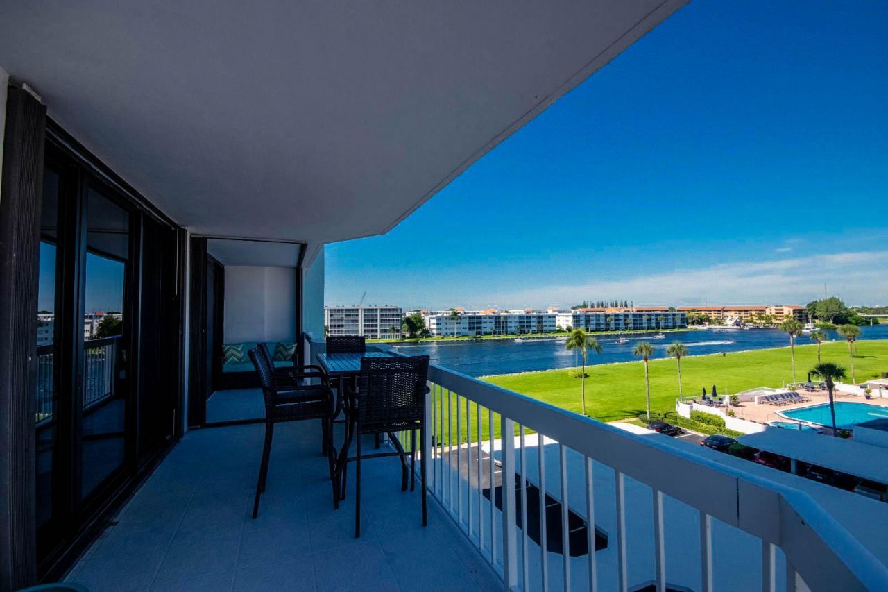 115 Lakeshore Drive, Unit 549, North Palm Beach, FL 33408 Photo