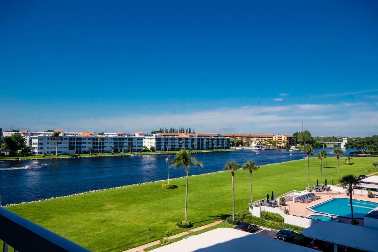 115 Lakeshore Drive, Unit 549, North Palm Beach, FL 33408 Photo