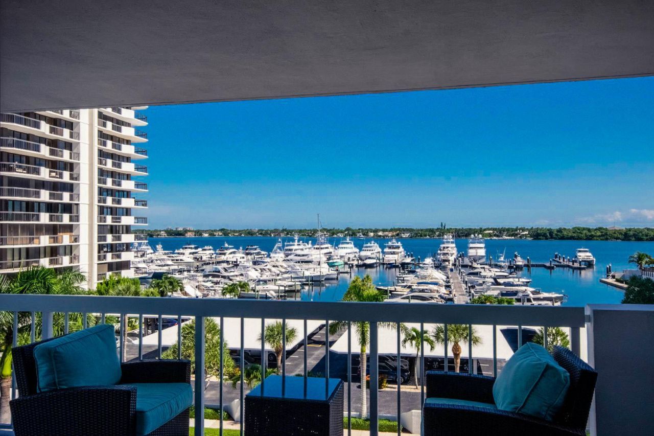 115 Lakeshore Drive, Unit 549, North Palm Beach, FL 33408 Photo