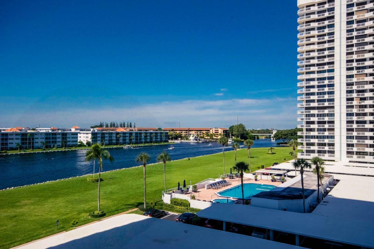 115 Lakeshore Drive, Unit 549, North Palm Beach, FL 33408 Photo