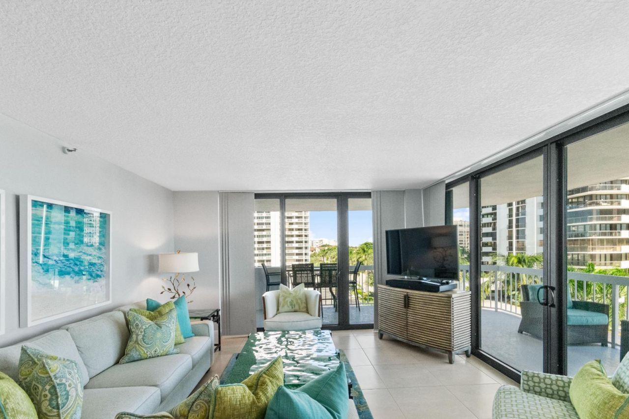 115 Lakeshore Drive, Unit 549, North Palm Beach, FL 33408 Photo