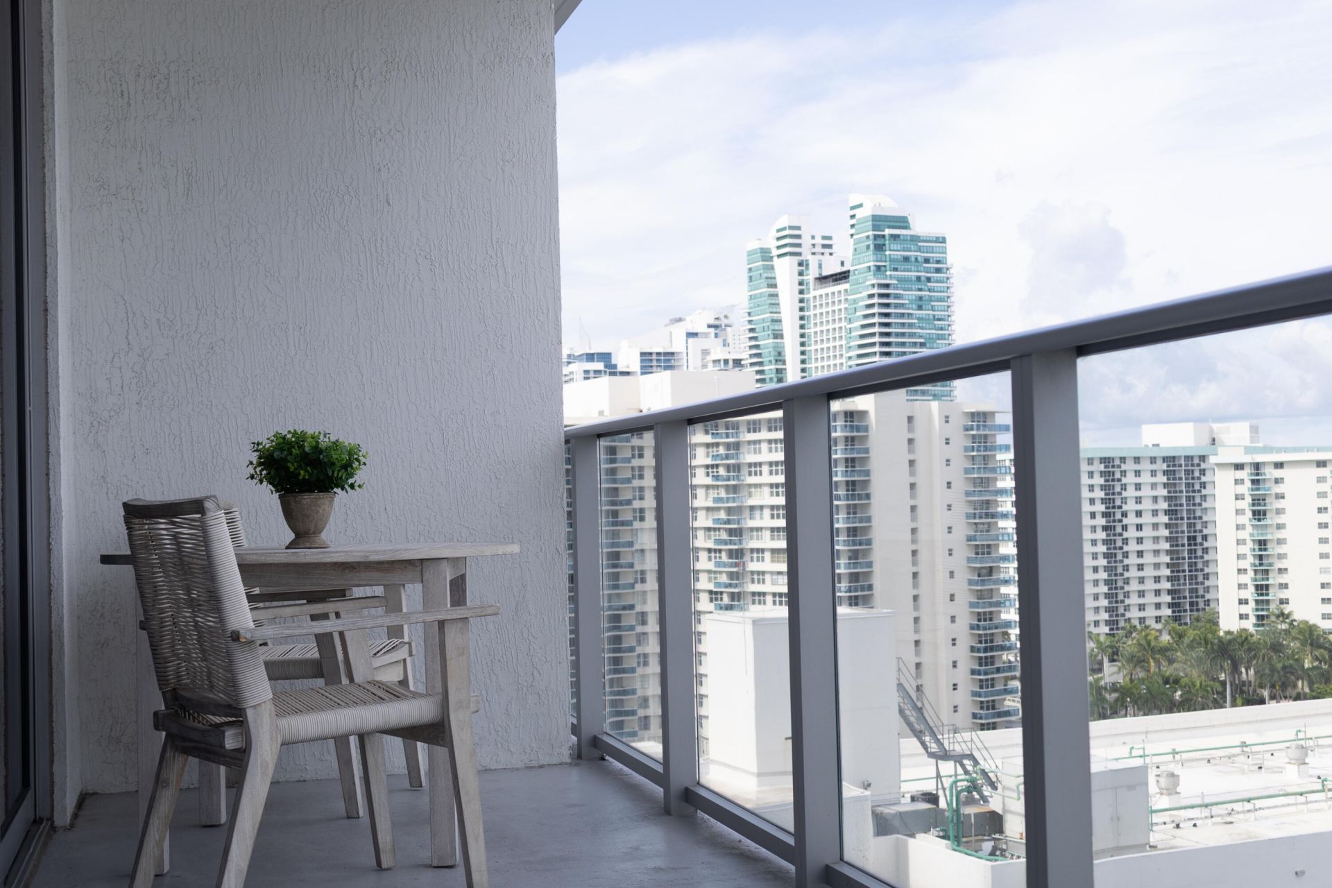 4010 S Ocean Drive, Unit R1007, Hollywood, FL 33019 Photo